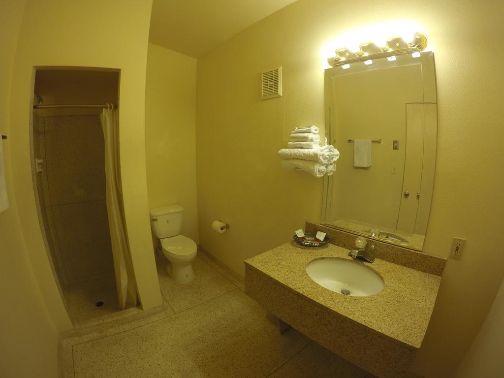 Indio Holiday Motel