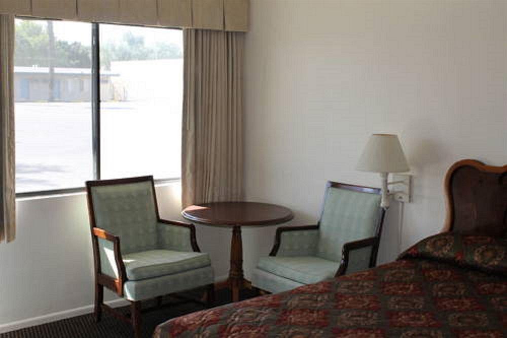 Motel Indio Holiday Motel