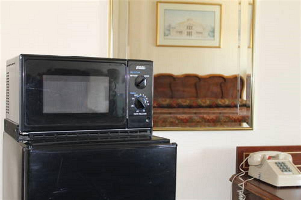 Indio Holiday Motel 2*