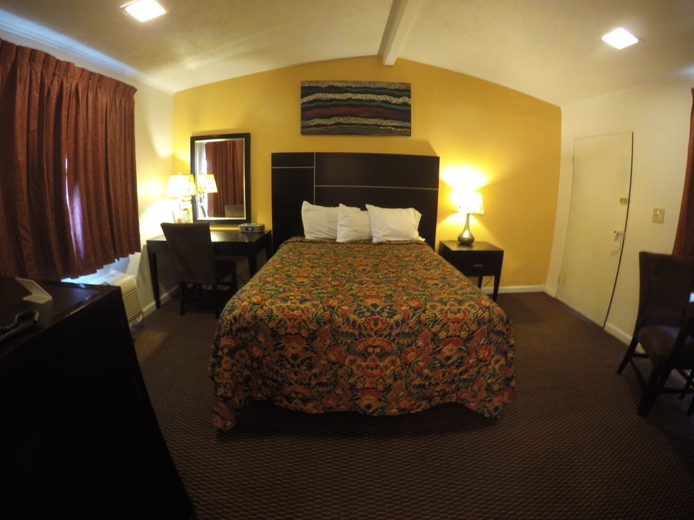 Indio Holiday Motel Motel